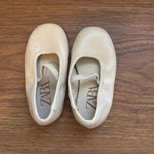 Zara Nude leather Ballet Flats